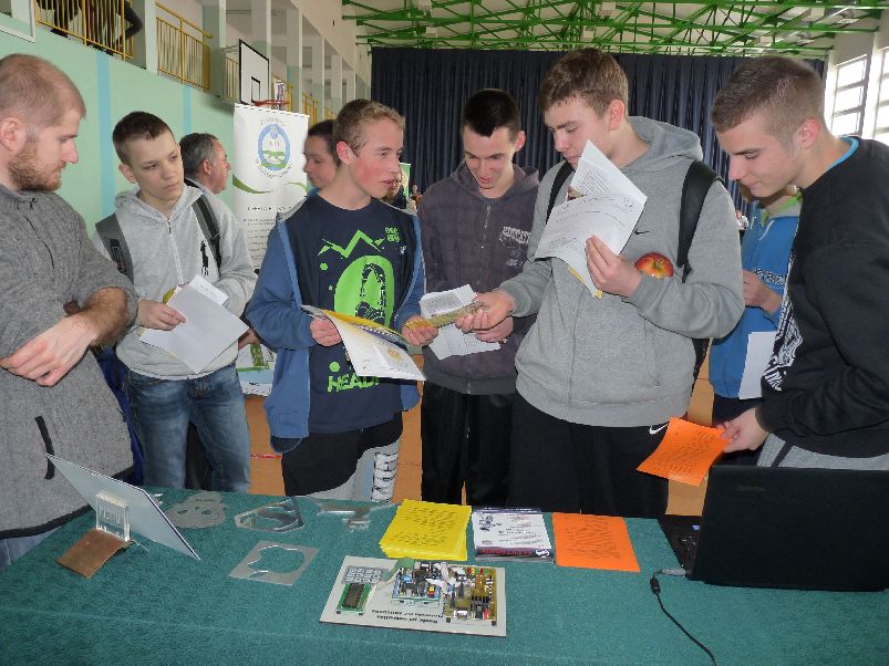 _16_20150401_1383980699